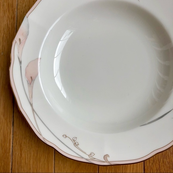 New MIKASA Bellamy Large Rim Soup Bowl Bone China - Picture 4 of 16